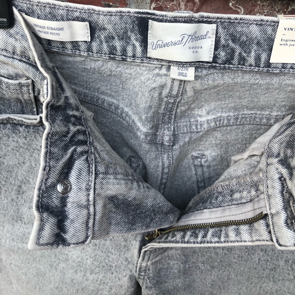 NWT! Universal Thread Jeans - Picture 4 of 4